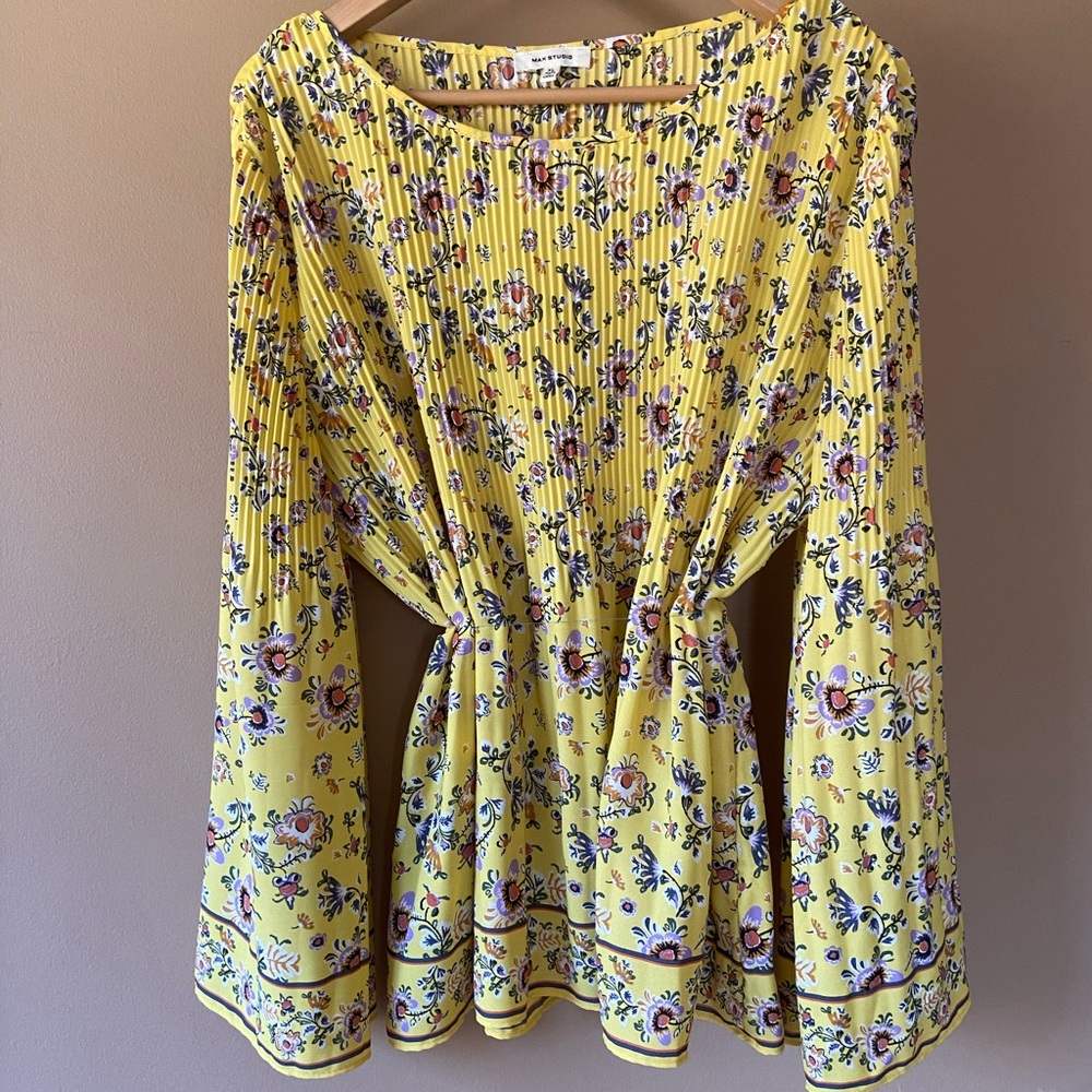 NWT Yellow Floral Dresssy Top by Max Studio